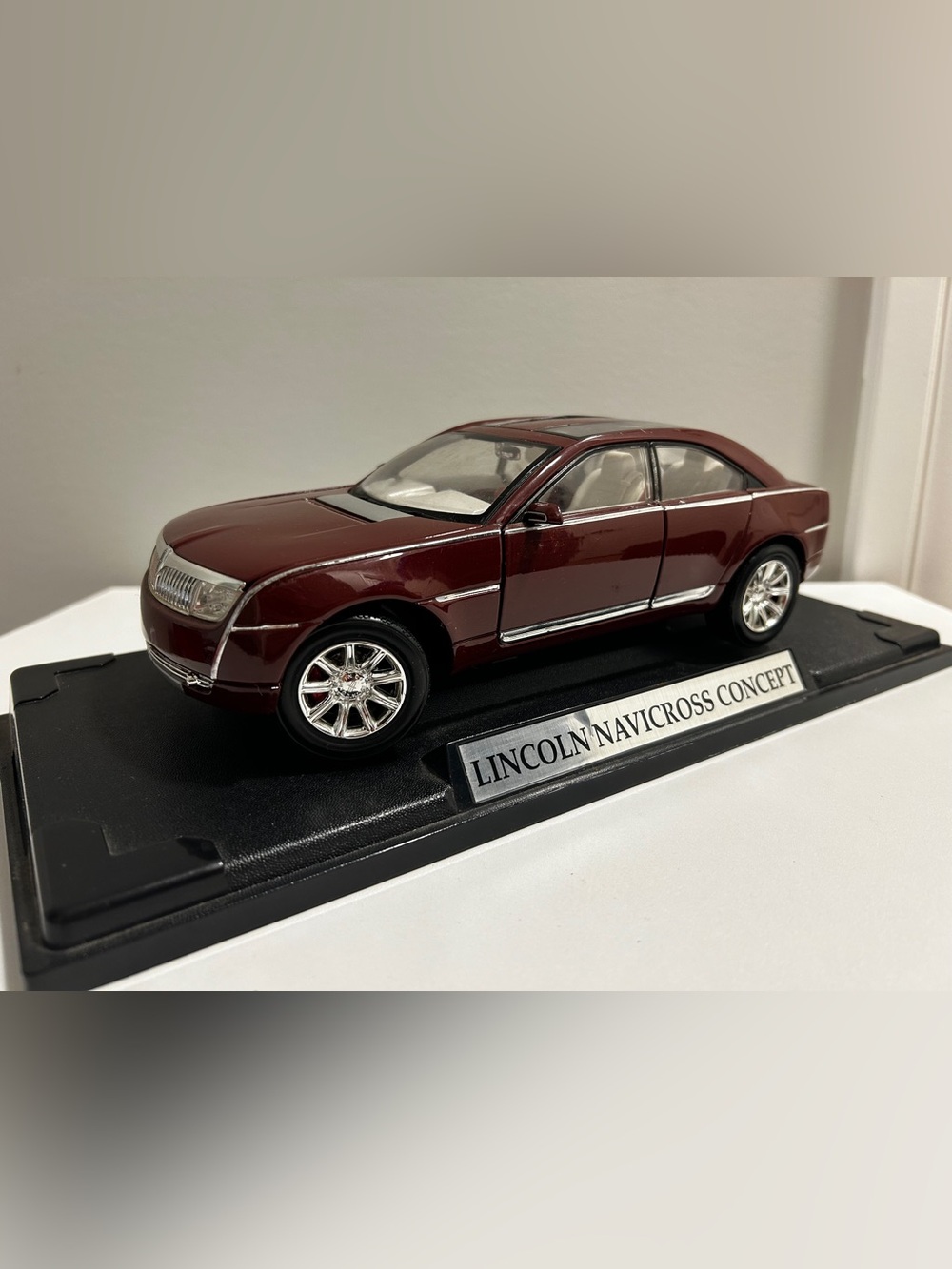 1:18 LINCOLN  NAVICROSS CONCEPT, BY MOTOR MAX 2002 #73143